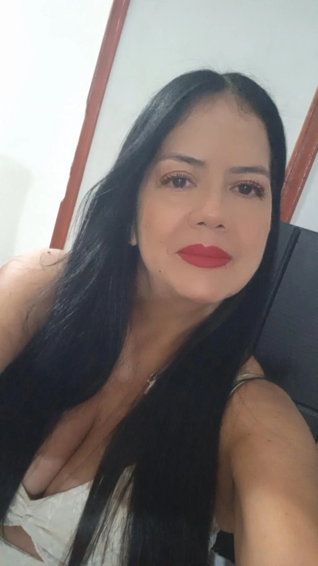 Live on OmegleWeb — Mariposa